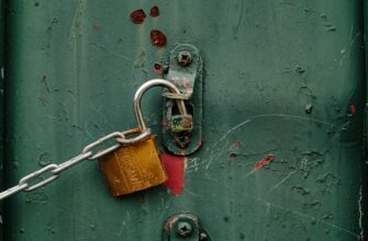 backup private key from hackers 2025 guide