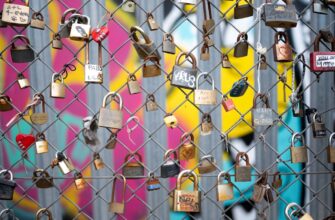 protect private key in cold storage best practices